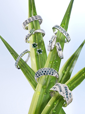 光影交织的奢华艺术 珠宝与香水静物拍摄指南